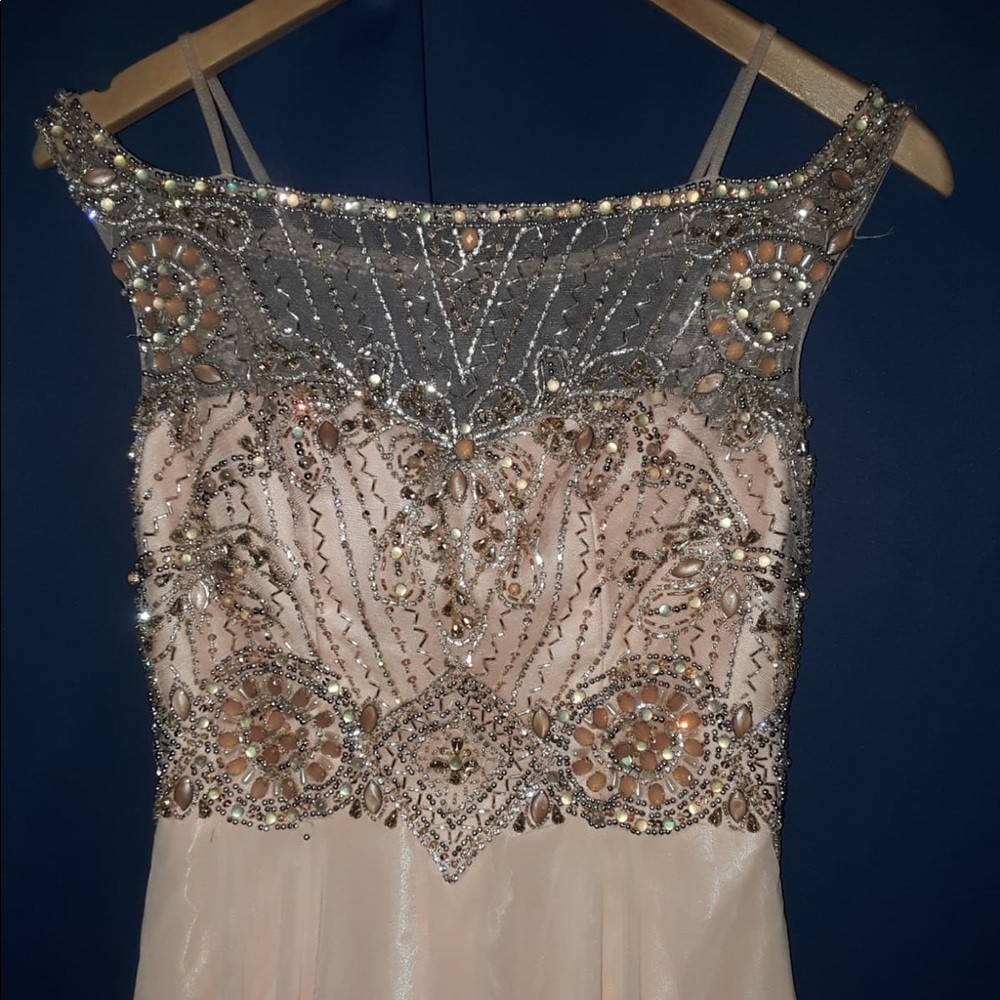 Soireé/Party Dress